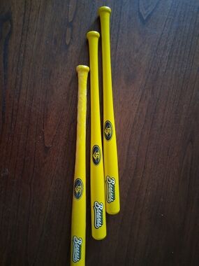 SAVANNAH BANANAS Yellow Mini Baseball Bats - Set of 3